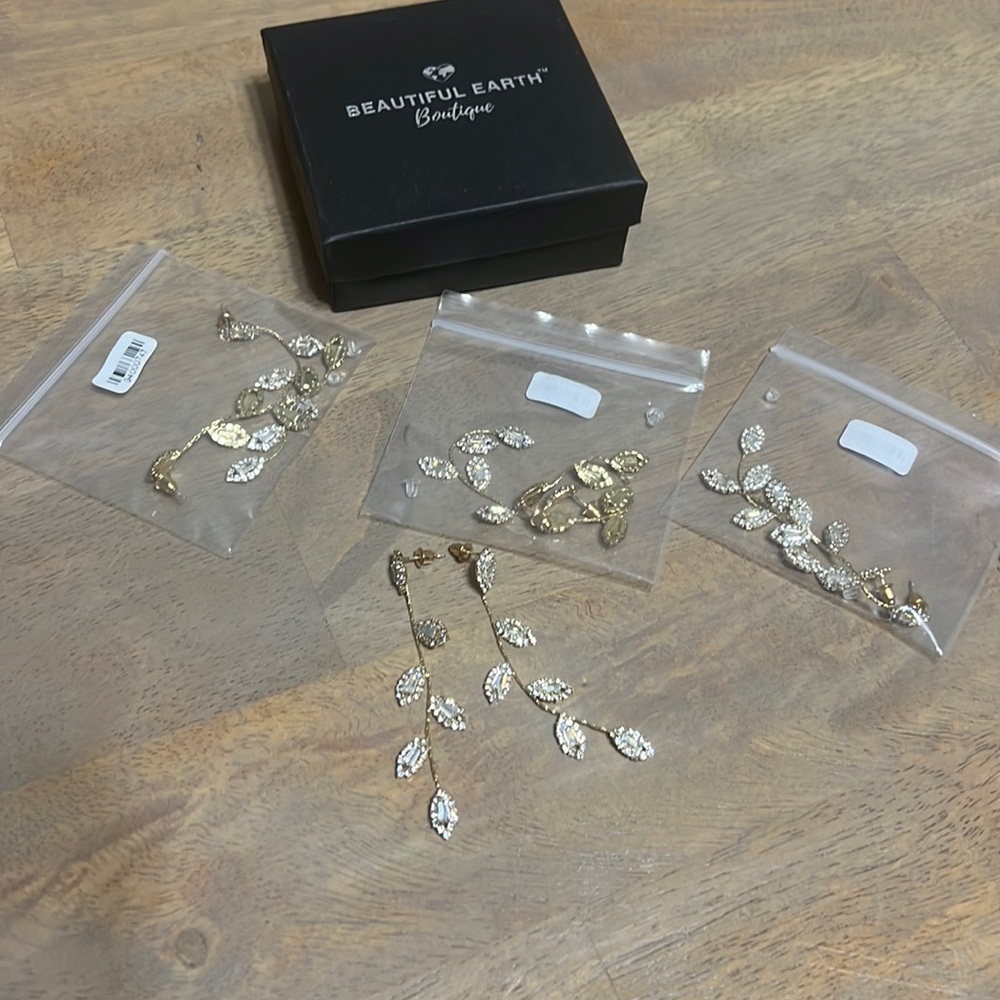 Gold leaf earrings set of 4 pairs